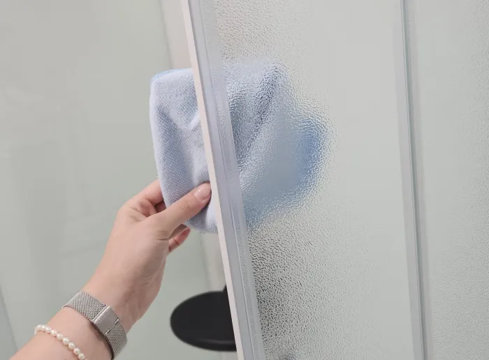 MILD 90 WHITE Sprchový box čtvrtkruhový s akrylátovou vaničkou a sedátkem